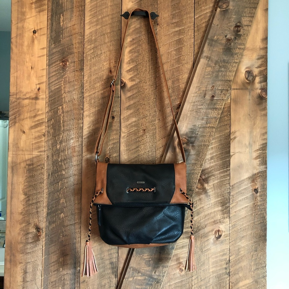 Cute brown & black Roxy crossbody